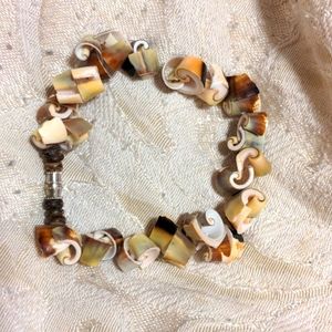 Cut shell bracelet